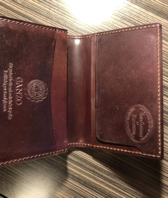 シェルコードバン2名刺入れ内面1